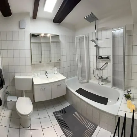 Mittelstrasse 4 *